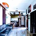 Karaguashouse